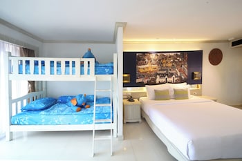 Room (1 Double bed, 1 Bunk bed)