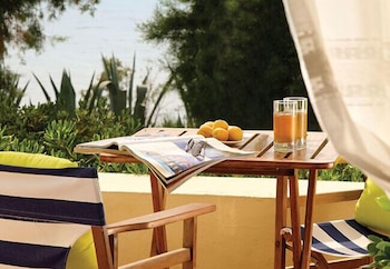 Bungalow, Terrace, Sea Facing