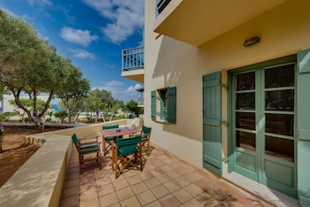 Family Bungalow, 1 Bedroom, Balcony, Garden View