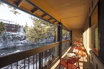 Room, 2 Queen Beds, River View (Fire Pit)