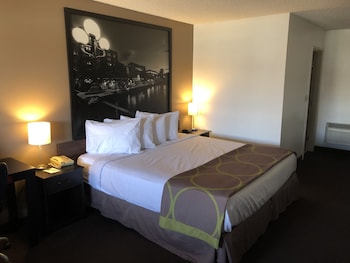 Room, 1 Queen Bed, Accessible, Non Smoking (Mobility)
