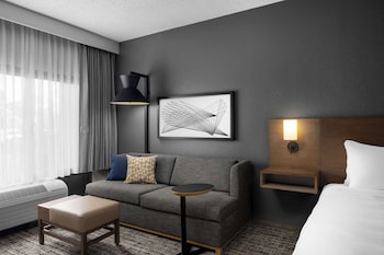 Room, 1 King Bed, Accessible, Bathtub