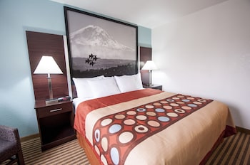 Suite, 1 King Bed with Sofa bed, Non Smoking