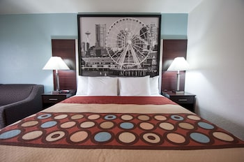 Suite, 1 King Bed with Sofa bed, Non Smoking