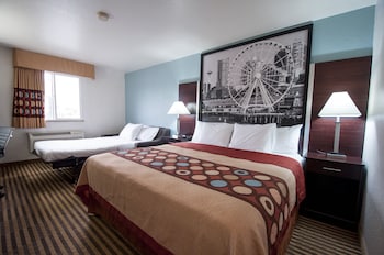 Suite, 1 King Bed with Sofa bed, Non Smoking
