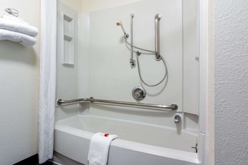 Room, 1 Queen Bed, Accessible, Non Smoking (Mobility)