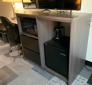 Studio Suite, 1 King Bed, Non Smoking