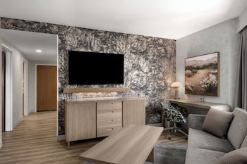 Suite, 2 Queen Beds, Tower