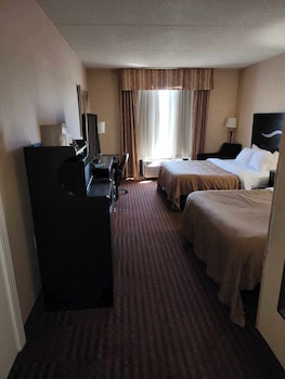 Room, 2 Queen Beds, Non Smoking