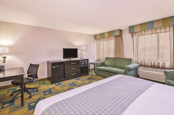Deluxe Studio Suite, 1 King Bed, Non Smoking
