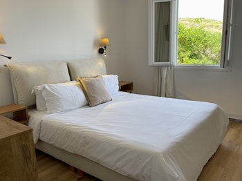 Apartment (Pool & Sea View)