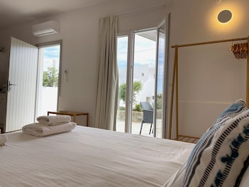 Flatlet, Groundfloor, Village View