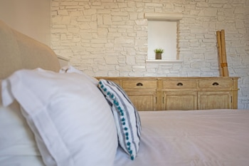 Flatlet, Groundfloor, Village View