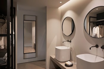 Zen Sea View Suite with Private Garden