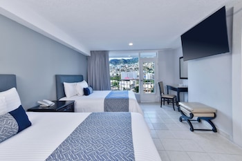 Standard Room, 2 Double Beds, Mountain View