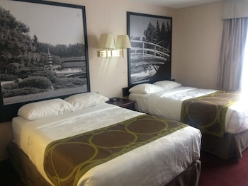 Room, 2 Double Beds, Non Smoking, Microwave (Pet Friendly)
