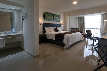 Deluxe Room, 1 King Bed