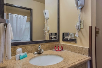 Standard Room, 2 Queen Beds, Non Smoking, Refrigerator & Microwave