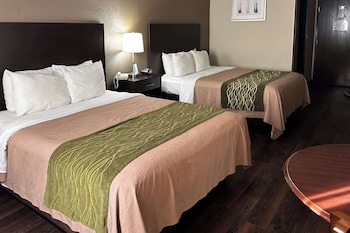 Room, 2 Queen Beds, Non Smoking (Efficiency)