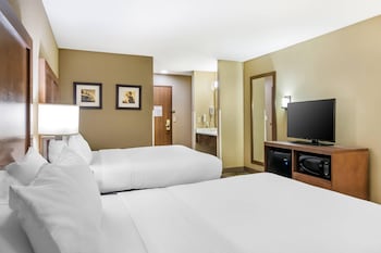 Standard Room, 2 Queen Beds, Non Smoking