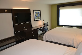 Standard Room, 2 Queen Beds, Roll-in Shower (Communications, Roll-In Shower)