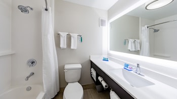 Standard Room, 1 King Bed, Accessible (Communications)