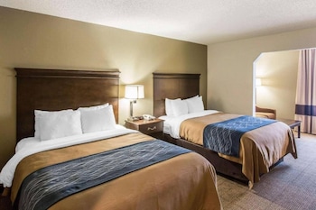 Suite, 2 Queen Beds, Non Smoking