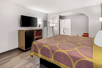 Room, 1 King Bed, Accessible, Non Smoking (Mobility/Hearing, Roll-In Shower)