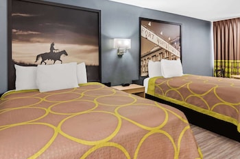 Standard Room, 2 Queen Beds, Refrigerator