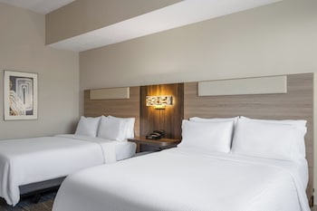 Standard Room, 2 Twin Beds, Accessible (Communications)