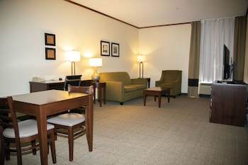 Executive Suite, 2 Queen Beds, Non Smoking