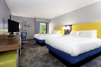 Room, 2 Queen Beds, Accessible, Bathtub (Mobility, No Sofa)