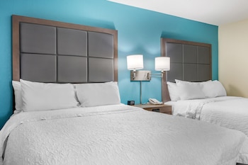 Two queen beds non smoking
