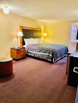 Standard Room, 1 King Bed, Non Smoking