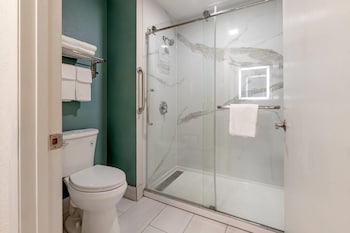 Suite, 1 King Bed, Non Smoking