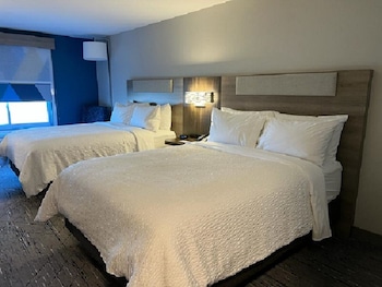 Standard Room, 2 Queen Beds