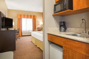 Suite, 1 King Bed (Extra Floor Space)
