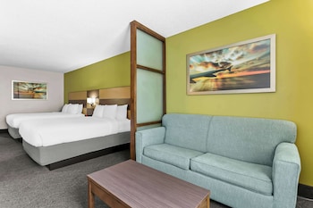 Suite, 2 Queen Beds, Non Smoking, Refrigerator & Microwave (with Sofabed)
