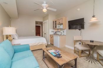 Village of Baytowne Wharf Studio