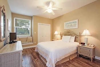 Lakeside Three Bedroom