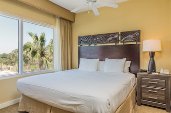 Luau One Bedroom