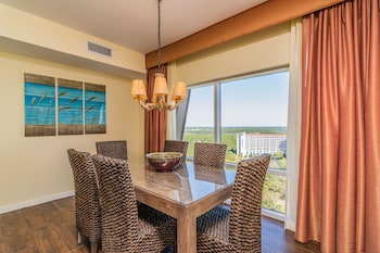 Luau Two Bedroom