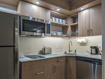 1 King room with Kitchen/Sofabed