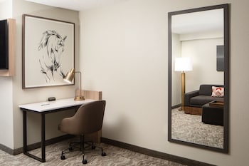 Suite, Multiple Beds, Accessible Bathtub
