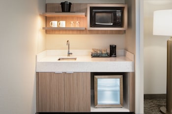 Suite, Multiple Beds, Accessible Bathtub