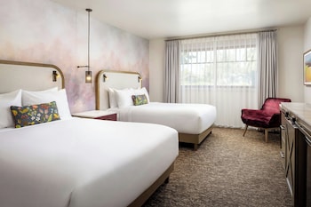 Room, 2 Queen Beds, Balcony