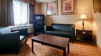 Suite, 2 Double Beds, Non Smoking, Refrigerator & Microwave