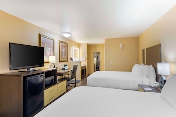 Standard Room, 2 Queen Beds, Non Smoking, Refrigerator & Microwave