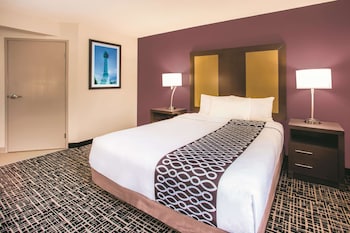 Room, 1 Queen Bed, Accessible, Non Smoking (Roll-in Shower)