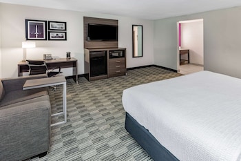 Deluxe Room, 1 King Bed, Non Smoking (Deluxe Executive Room)